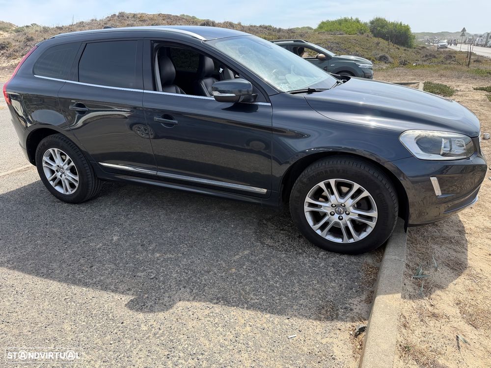 Volvo XC 60 2.0 D4 Momentum Geartronic - 1