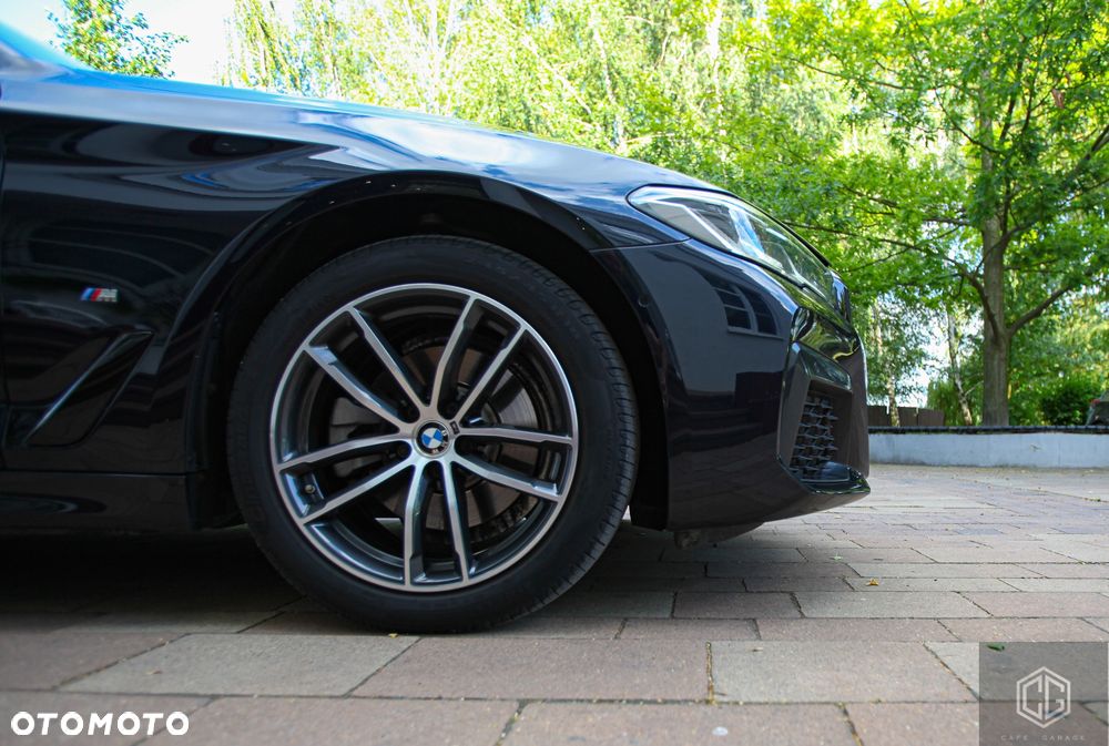 BMW Seria 5 520d MHEV M Sport sport - 13