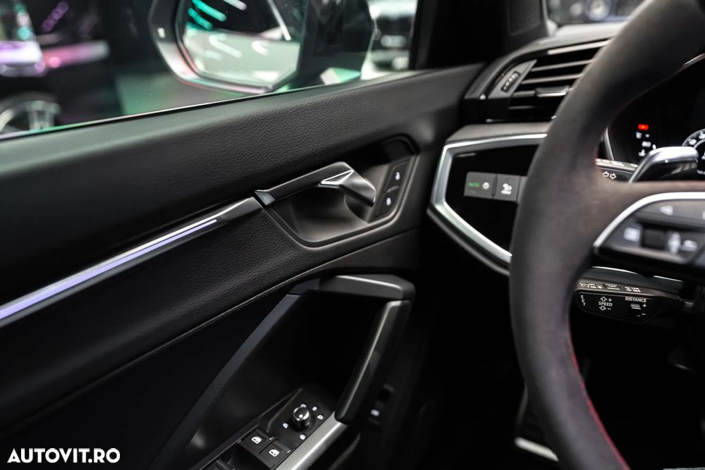 Audi RS Q3 RSQ3 Sportback quattro S tronic - 24