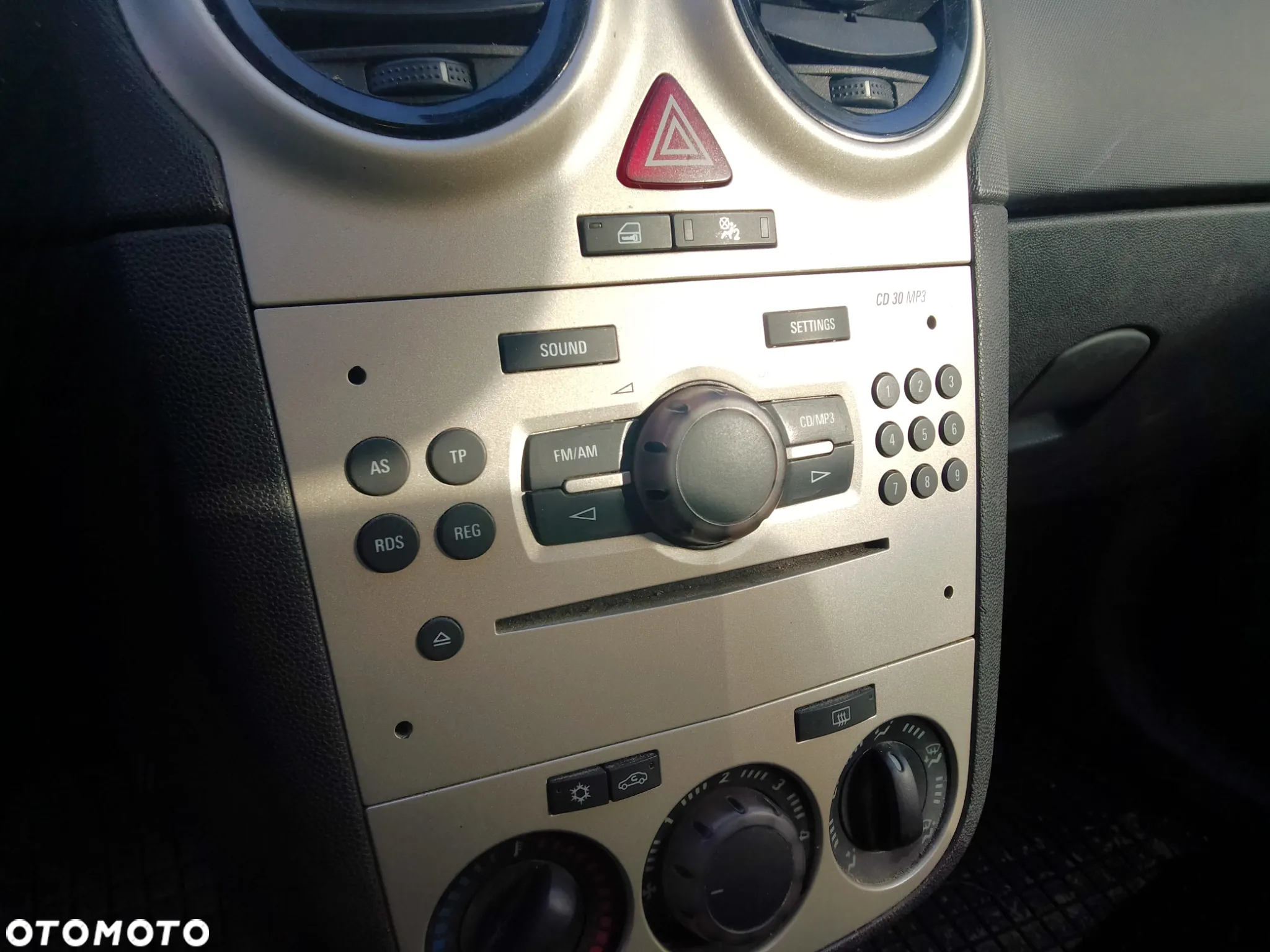 Radioodtwarzacz CD30 MP3 Opel Corsa D - 2