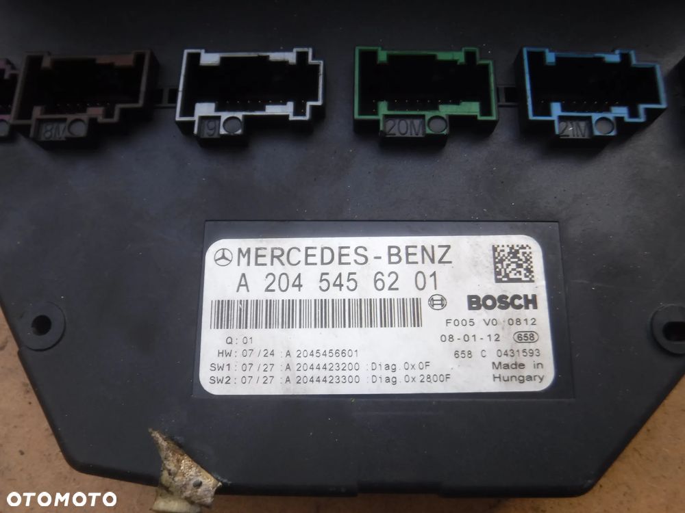 Mercedes C Klasa W204 modul SAM A2045456201 skrzynka bezpiecznikow sterownik - 2