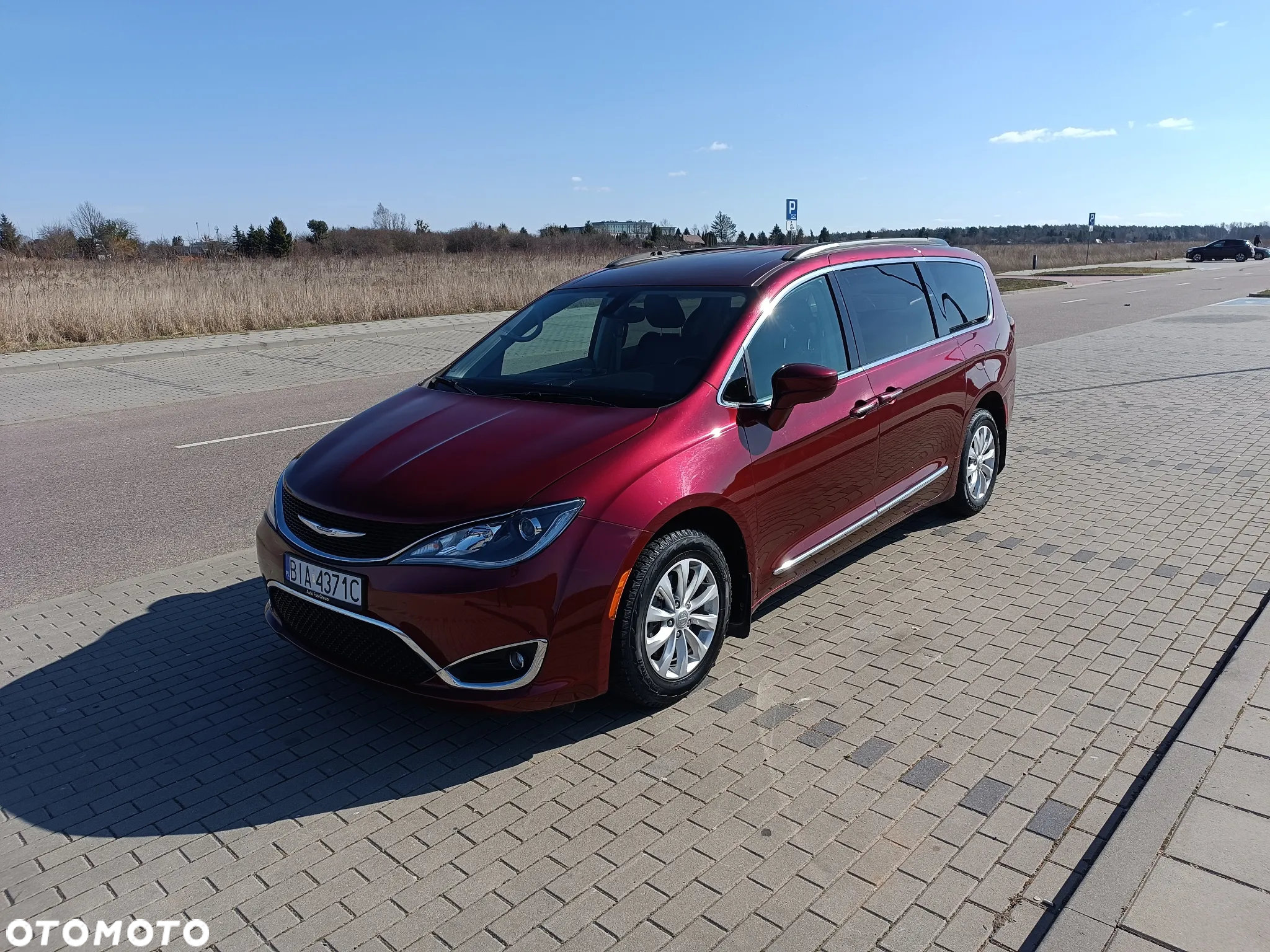 Chrysler Pacifica - 8