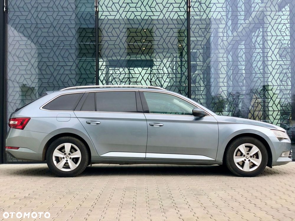 Skoda Superb 2.0 TDI Style DSG7 - 4