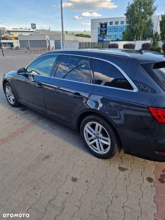 Audi A4 40 TFSI S tronic - 9