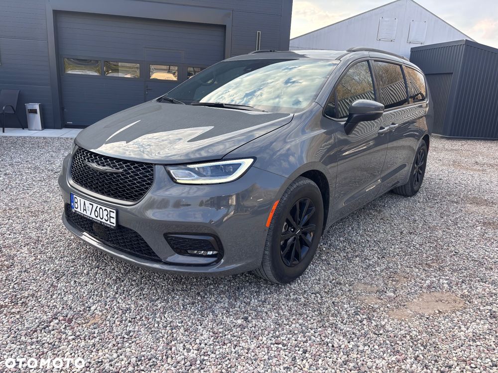 Chrysler Pacifica - 7