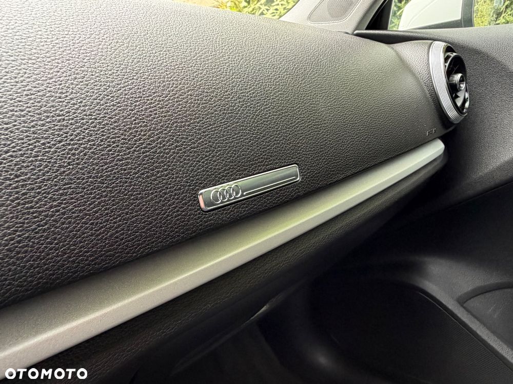 Audi A3 Limousine 30 TDI S tronic - 31