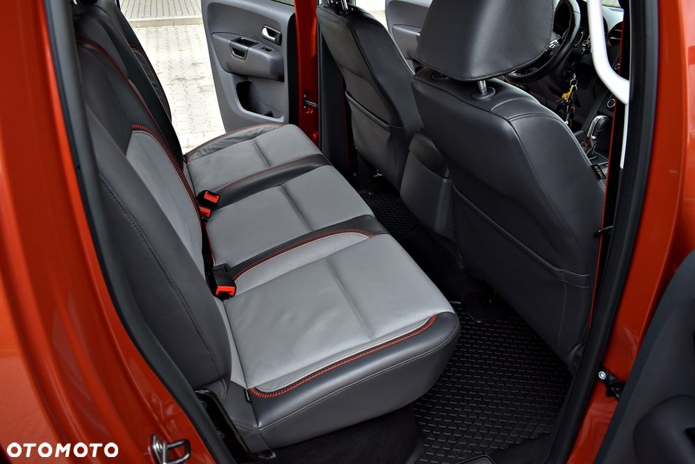 Volkswagen Amarok 2.0 BiTDI Autm Canyon - 37