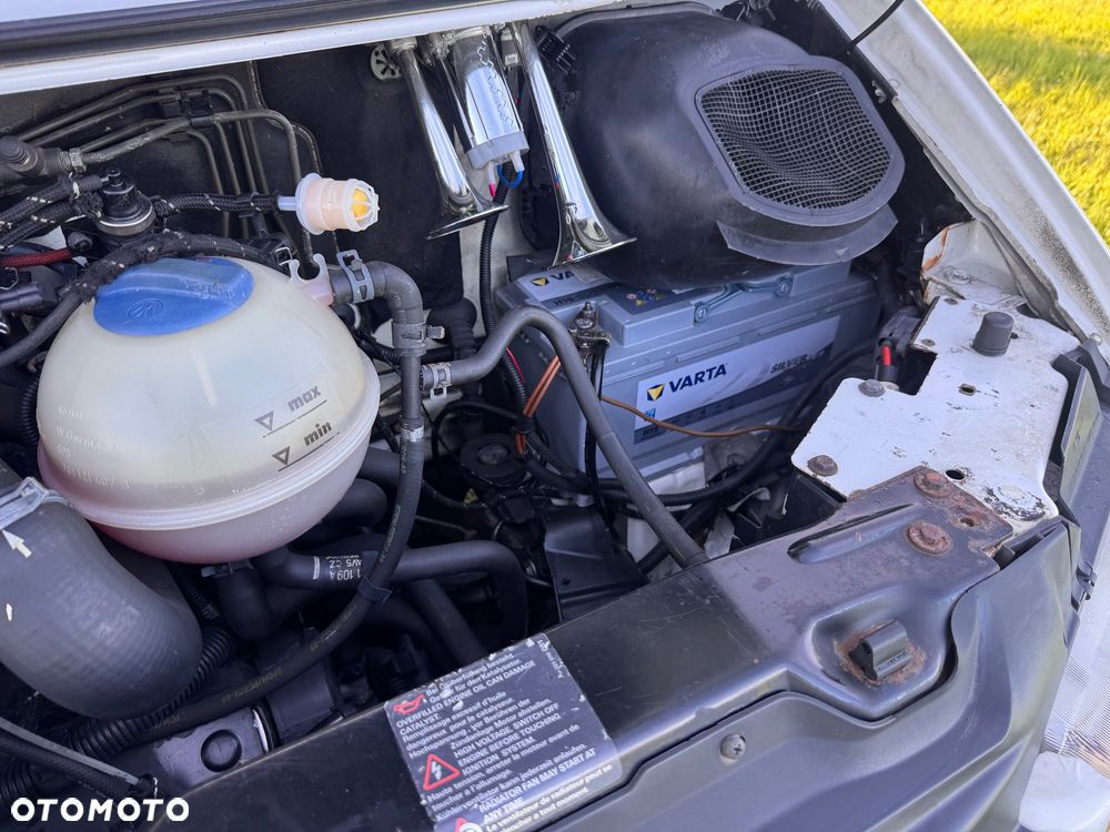 Volkswagen Caravelle Basis / CL - 36