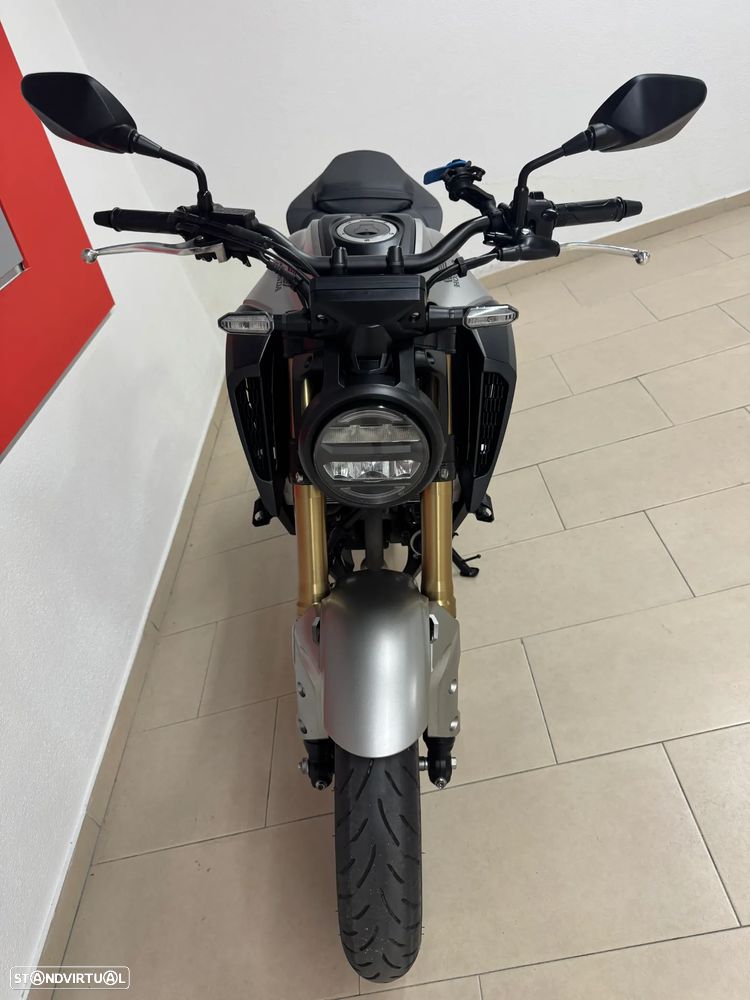 Honda CB 125 R - 6