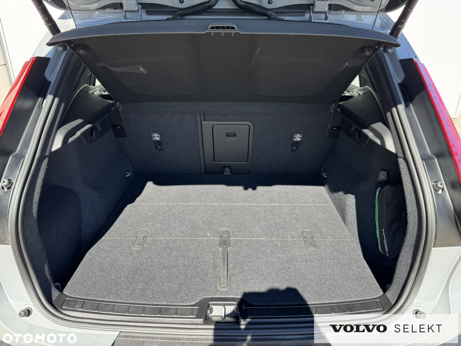 Volvo XC 40 B4 Core - 11