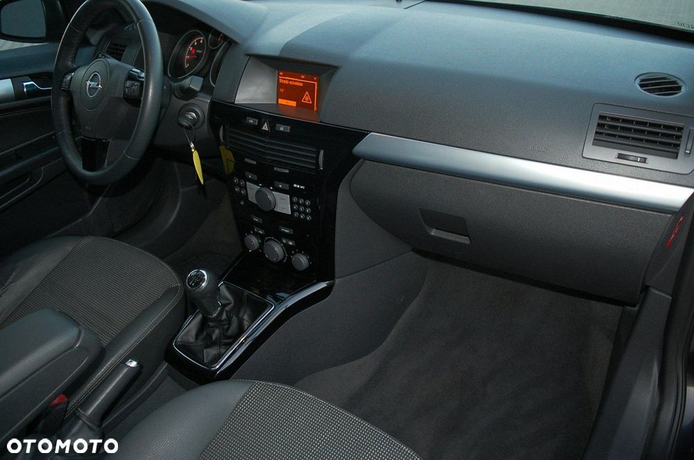 Opel Astra - 24