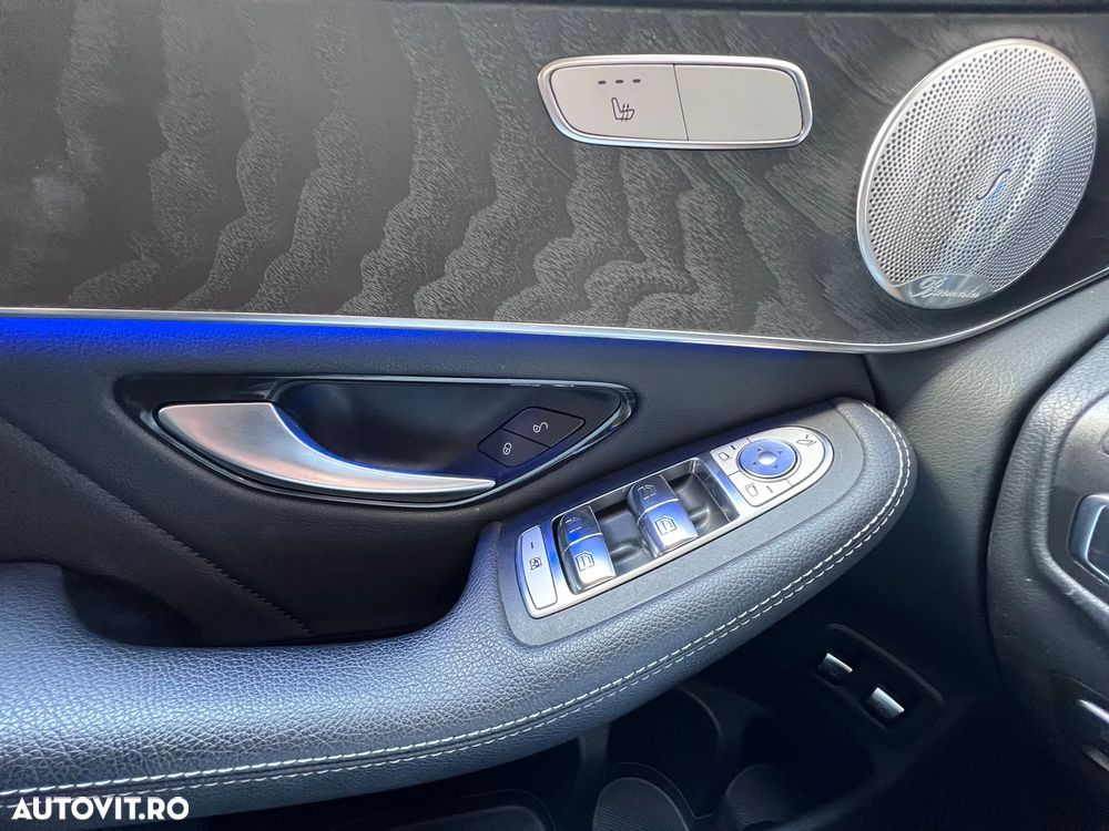 Mercedes-Benz GLC 220 d 4Matic 9G-TRONIC AMG Line - 12