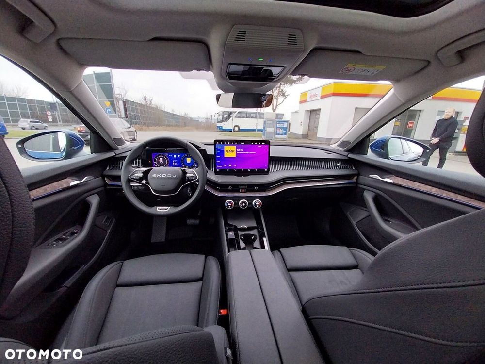 Skoda Superb 2.0 TDI SCR 4x4 L&K DSG - 10