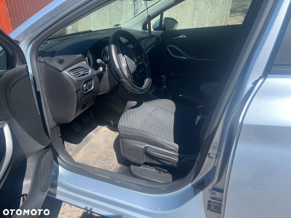 Opel Astra 1.4 T Enjoy - 14