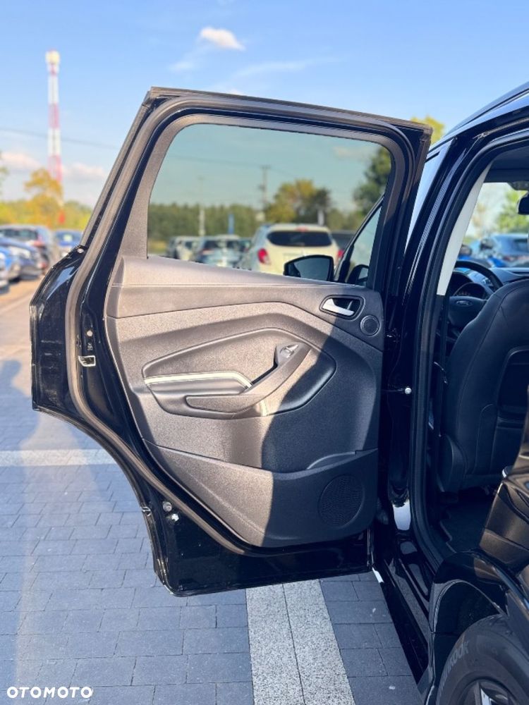 Ford Kuga - 38