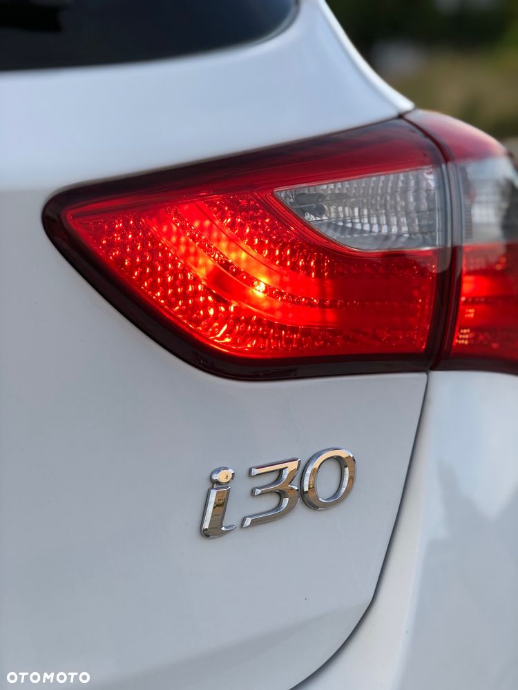 Hyundai i30 1.4 Passion - 16