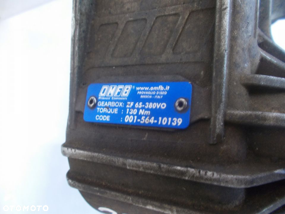PRZYSTAWKA odbioru mocy SKRZYNI BIEGÓW IVECO 2006- - 2