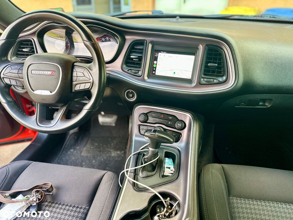 Dodge Challenger - 7
