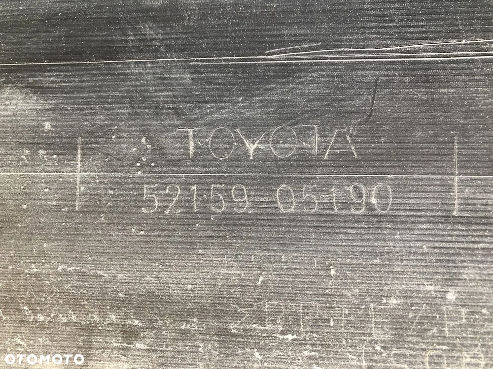 TOYOTA AVENSIS T27 II LIFT SEDAN 2015- zderzak tylny tył - 17