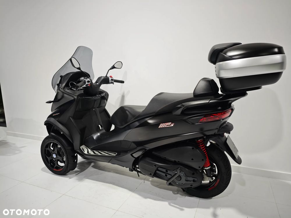 Piaggio MP-3 - 16