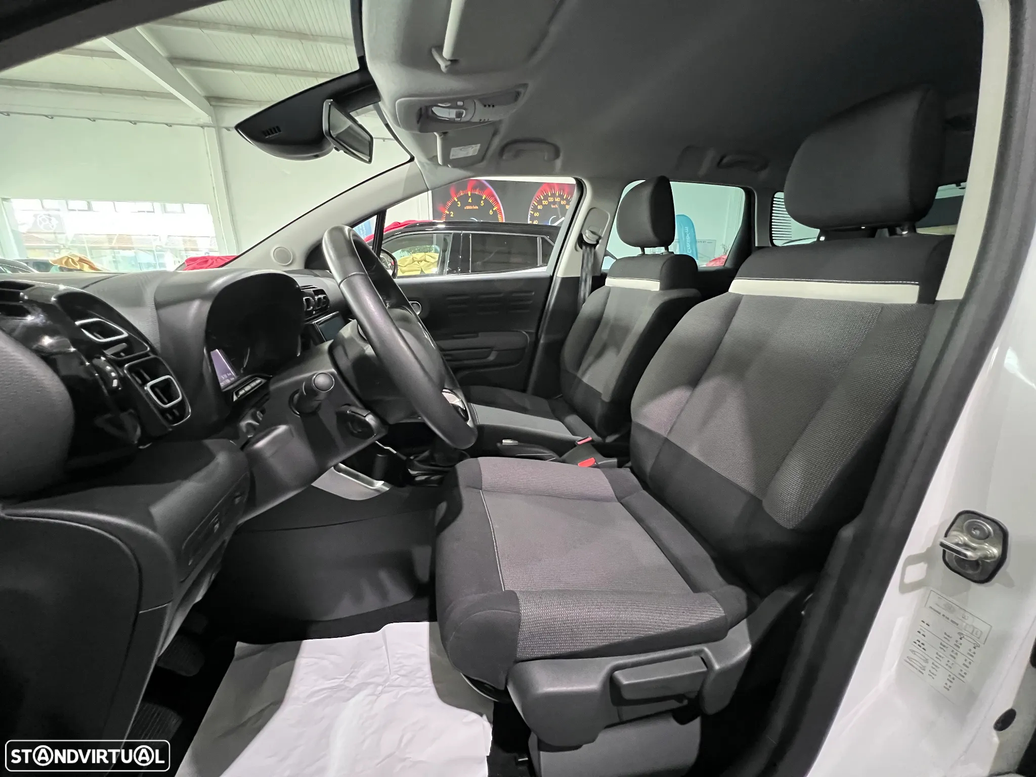 Citroën C3 Aircross 1.2 PureTech C-Series - 8