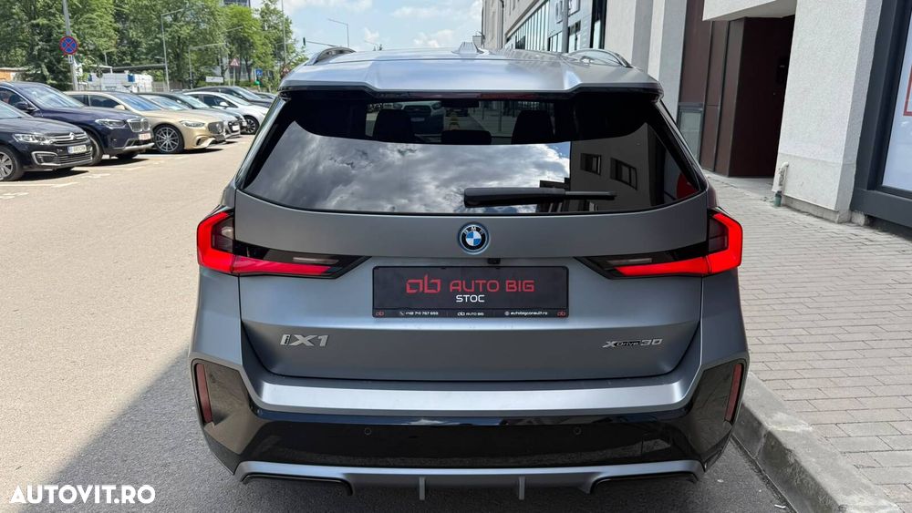 BMW iX1 xDrive30 - 7