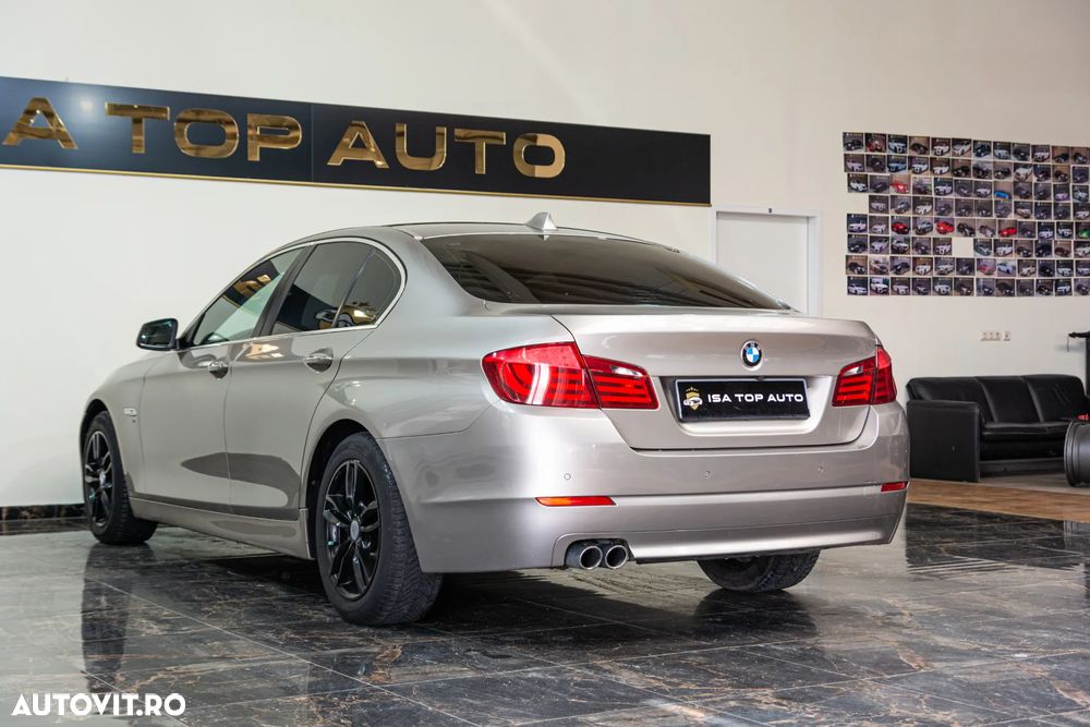 BMW Seria 5 525d xDrive - 35