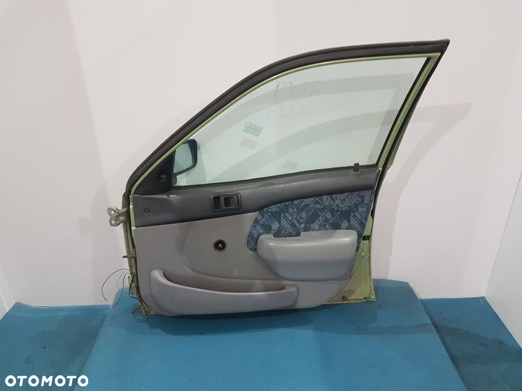 TOYOTA STARLET P9 DRZWI PRZÓD PRAWE 6Q9 - 8