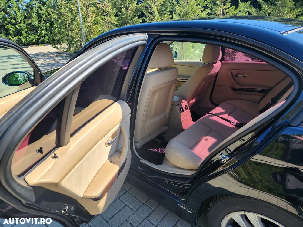 BMW Seria 3 318d - 11