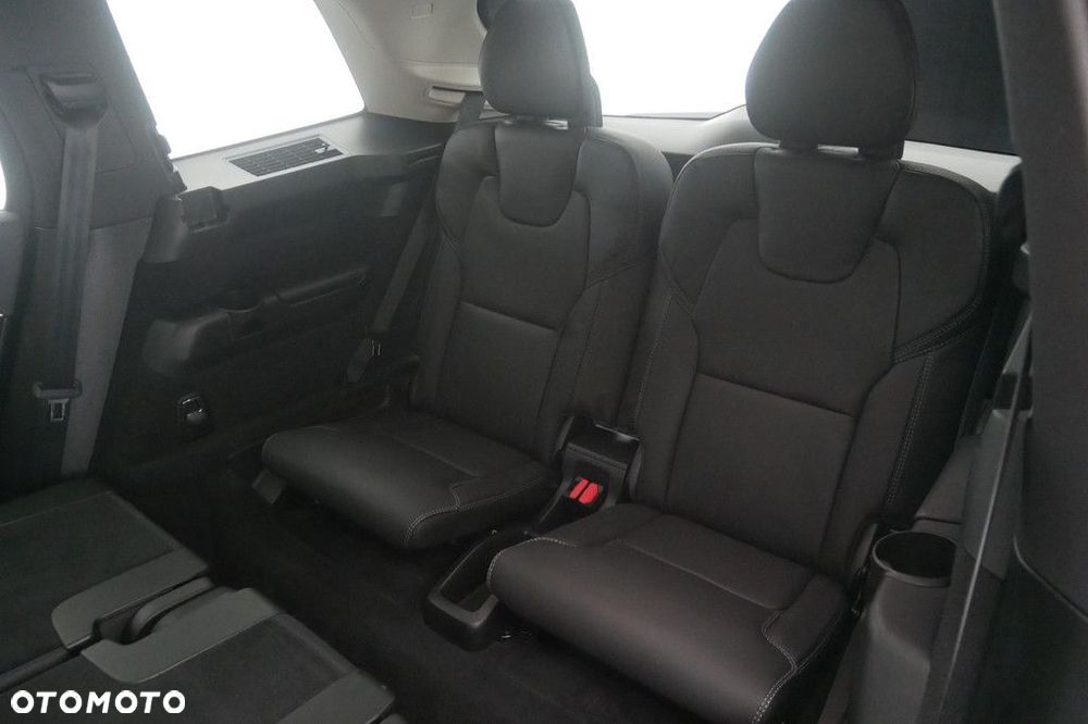Volvo XC 90 - 17