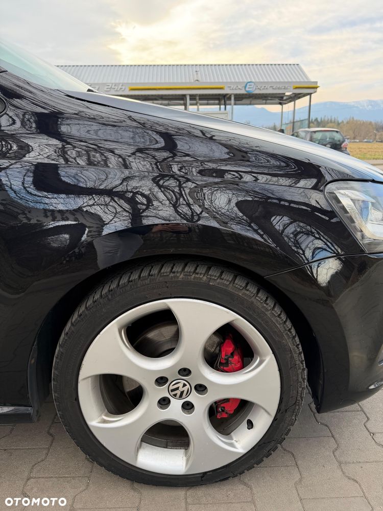 Volkswagen Polo 1.4 DSG GTI - 35
