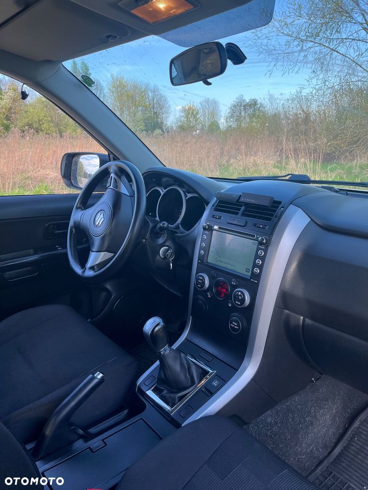 Suzuki Grand Vitara - 29
