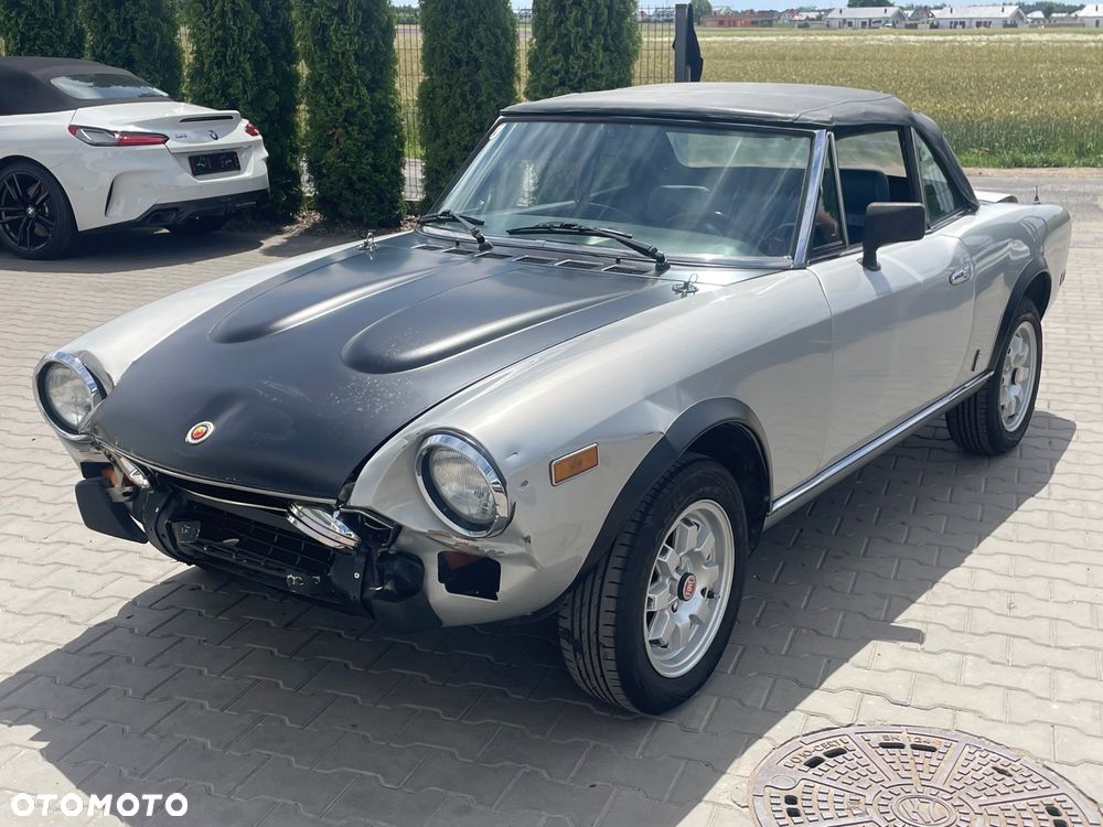 Fiat 124 Spider - 3