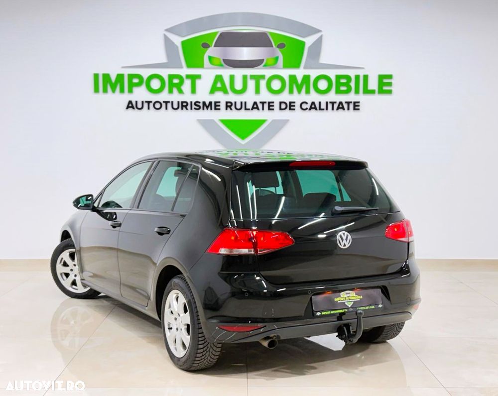 Volkswagen Golf 1.6 TDI DPF Exclusive - 15