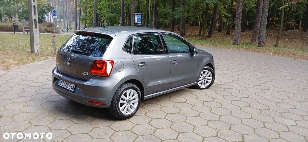 Volkswagen Polo 1.4 TDI (Blue Motion Technology) Comfortline - 4