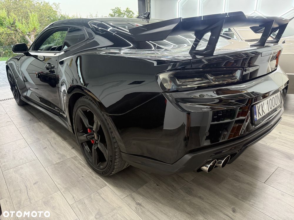 Chevrolet Camaro Coupe 6.2 V8 - 12