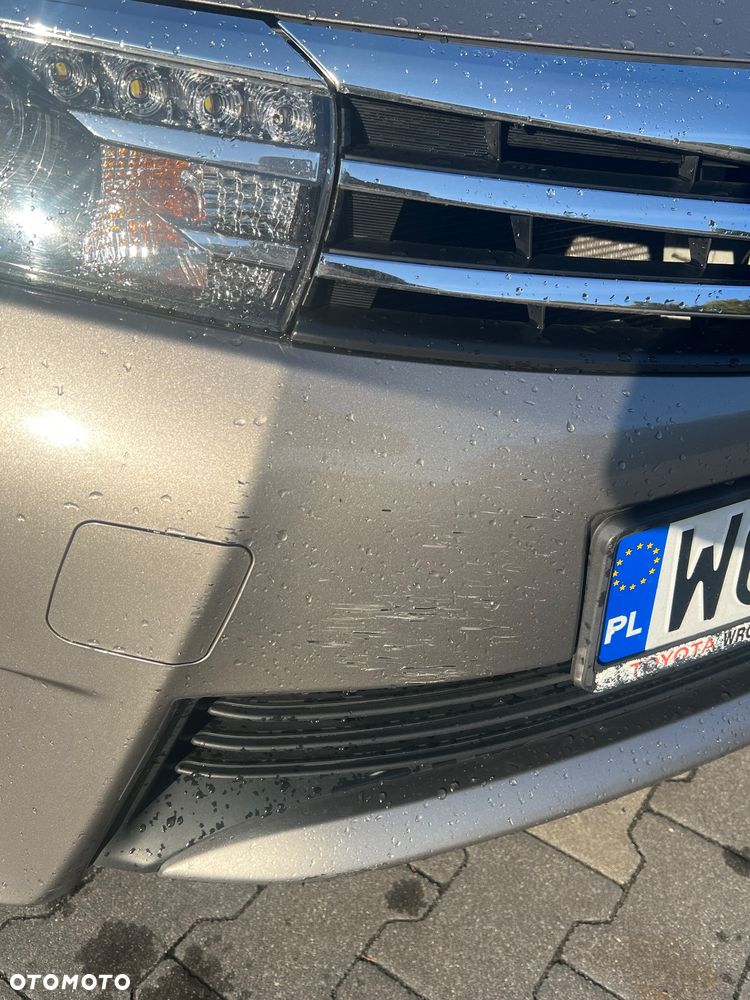 Toyota Corolla 1.6 Premium + - 15