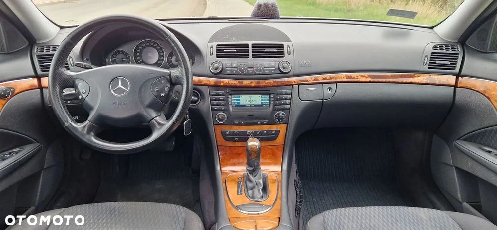 Mercedes-Benz Klasa E 220 T CDI Automatik Elegance - 7