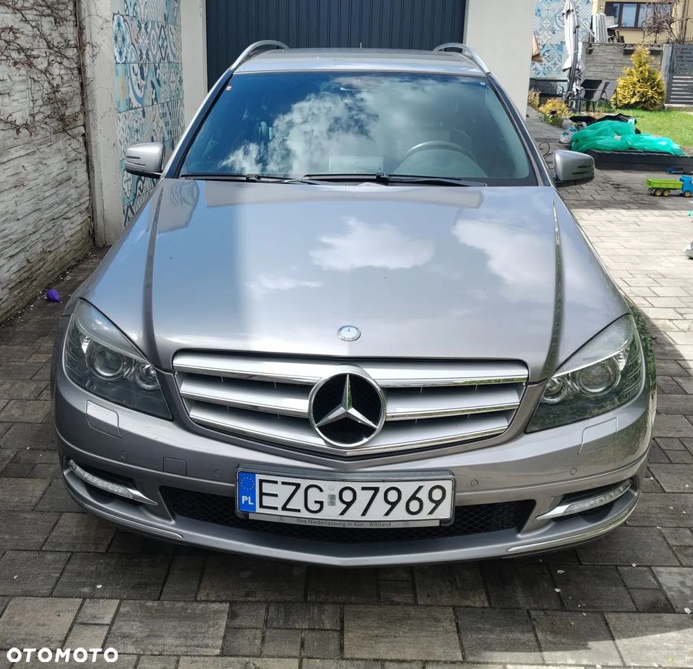Mercedes-Benz Klasa C 220 CDI DPF Automatik BlueEFFICIENCY - 2