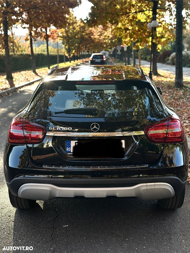 Mercedes-Benz GLA - 2