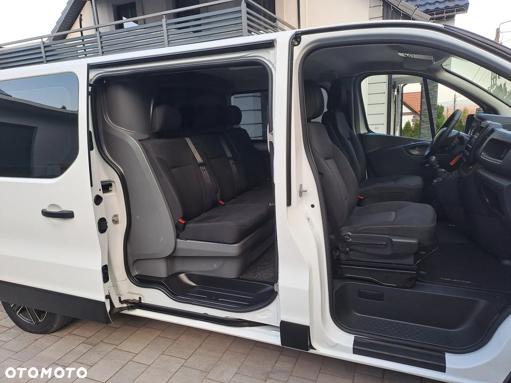 Opel Vivaro - 10
