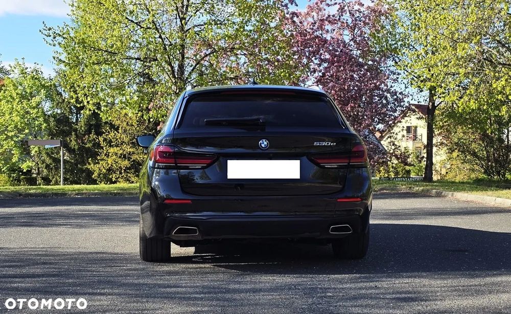 BMW Seria 5 530e Luxury Line sport - 10