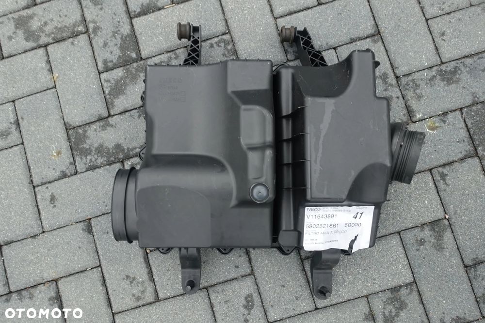 OBUDOWA FILTRA POWIETRZA IVECO DAILY IV 2,3 - 2