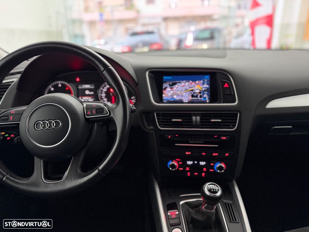 Audi Q5 2.0 TDI Business Line S-line - 18
