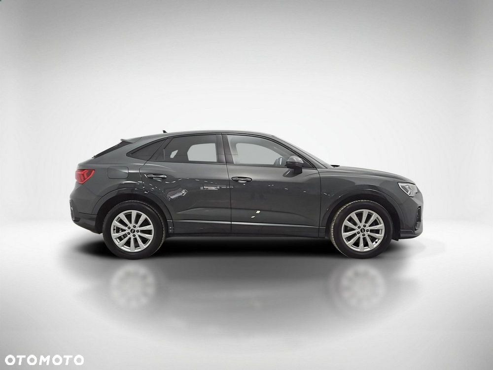 Audi Q3 Sportback - 6