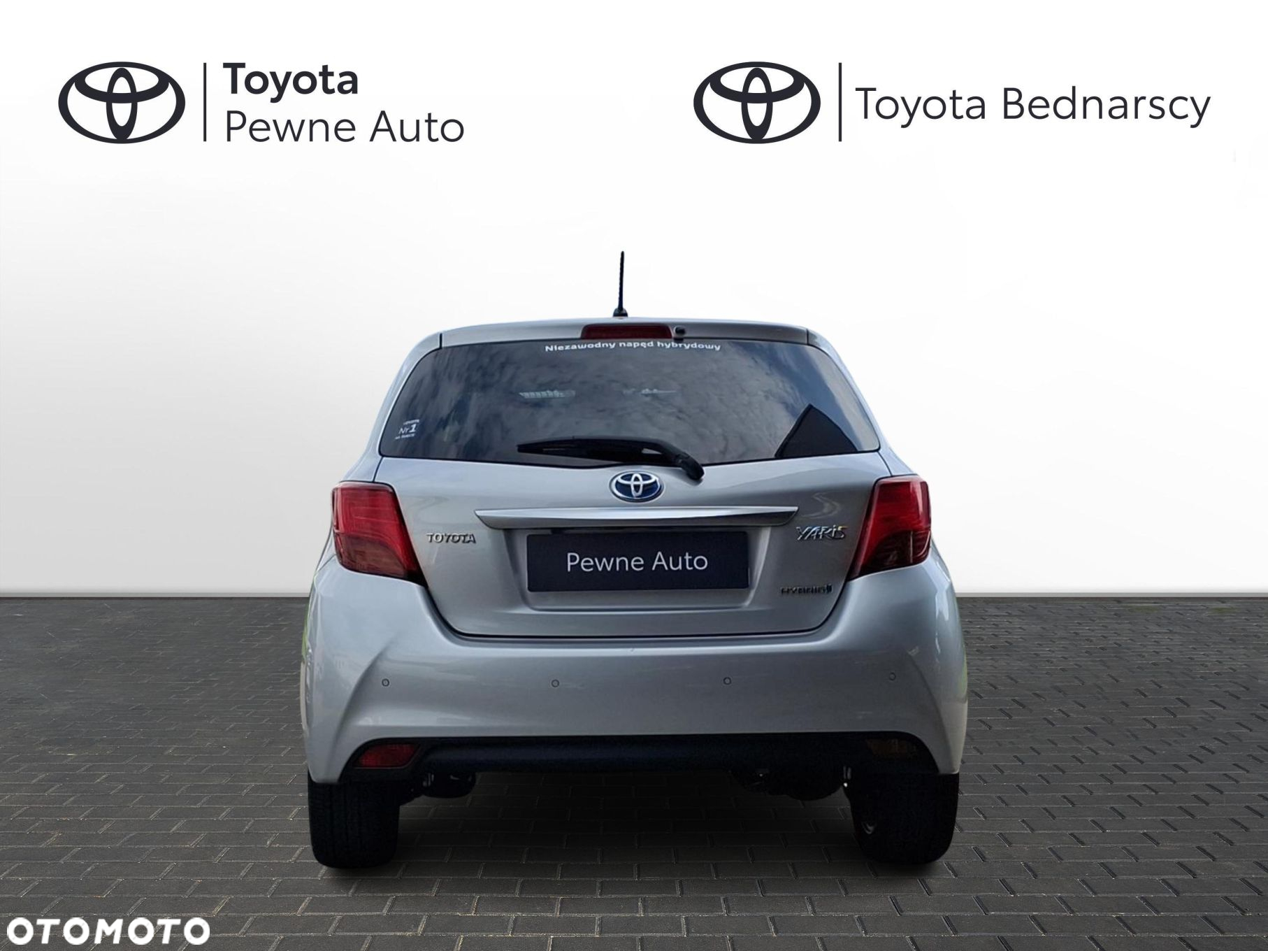 Toyota Yaris Hybrid 100 Life - 7