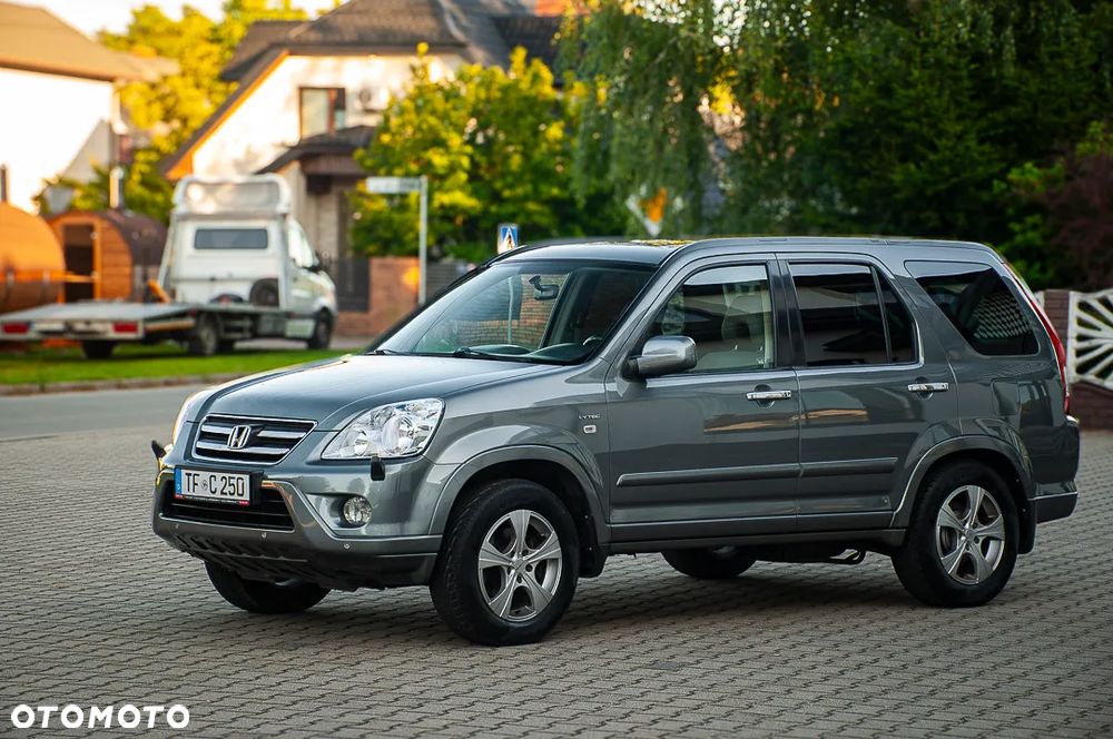 Honda CR-V 2.0i Executive - 28