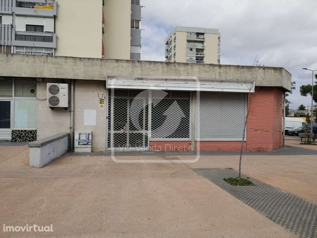 Loja na Cidade Sol com 269m2, com extração de fumos e grades de seg... - Grande imagem: 3/21