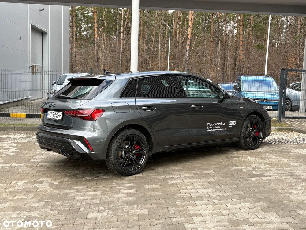 Audi A3 Sportback - 4