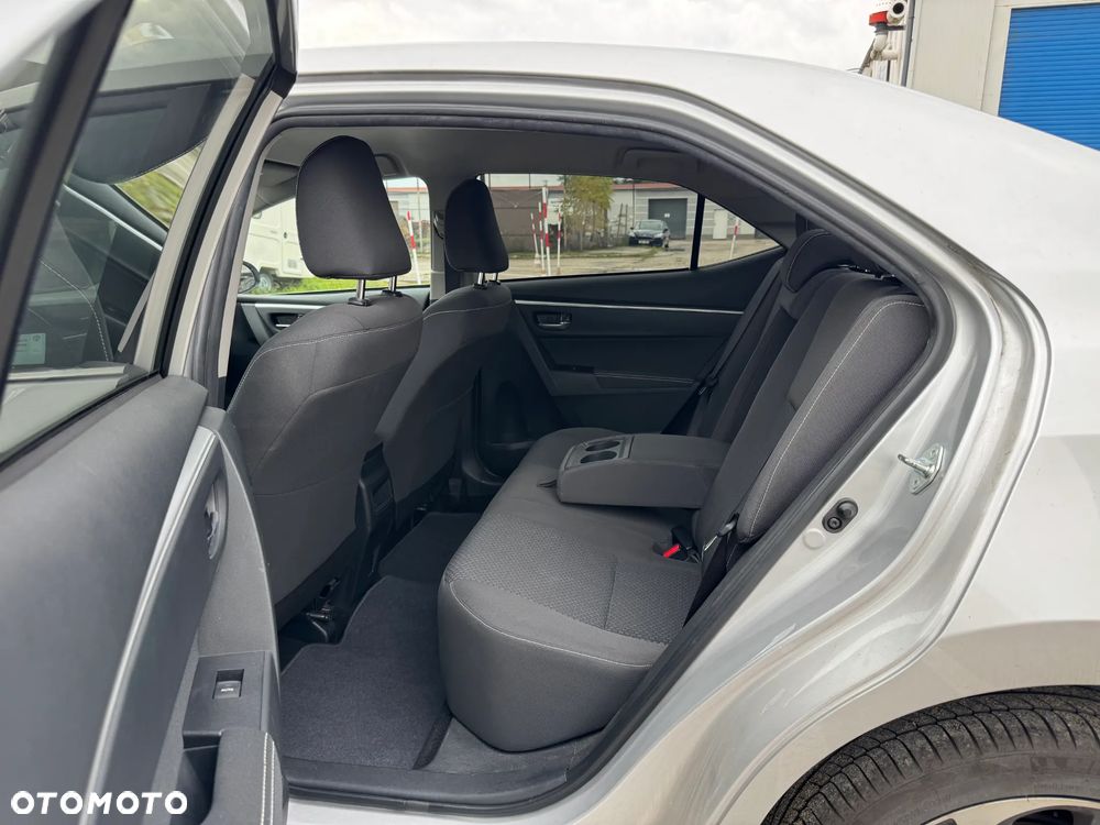 Toyota Corolla 1.6 Prestige EU6 - 26